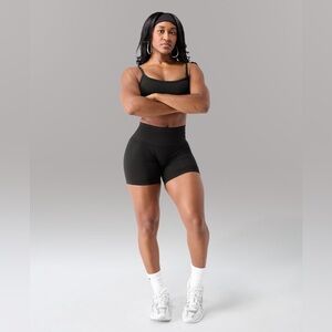 Alphalete AMPLIFY MID RISE SHORT